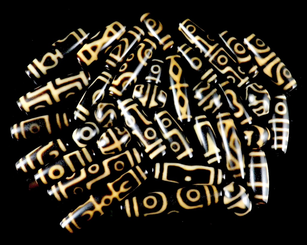About Dzi Beads